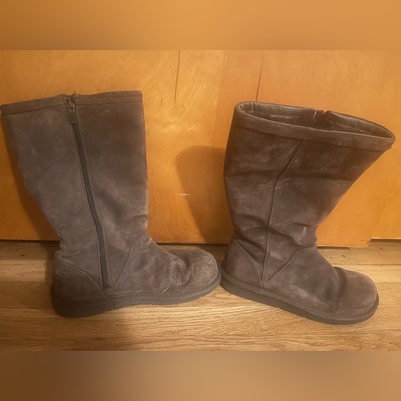 Ugg Boots - Picture 9 of 9